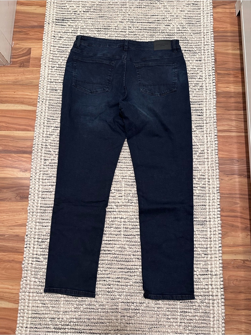 Kenneth Cole Men’s Athletic Fit Dark Navy Jeans 34x32 - Picture 6 of 7